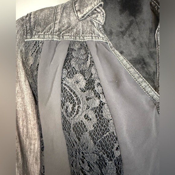 Free People Denim & Lace Boho Blouse Size XS Gray Black Sheer Panel Top - Picture 2 of 16